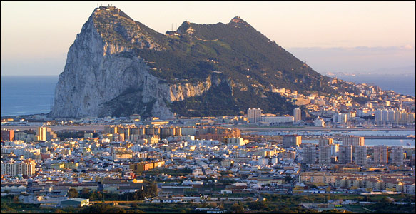 Гибралтар. Фото Гибралтара. Фотографии Гибралтара: фото отелей Гибралтара, фото гостиниц Гибралтара! А также: пейзажи Гибралтара, отели Гибралтара, достопримечательности Гибралтара, курорты Гибралтара, туры Гибралтара